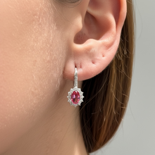 Carica l'immagine nel visualizzatore di Gallery, ORECCHINI MONACHELLA CON ZIRCONE ROSSO
