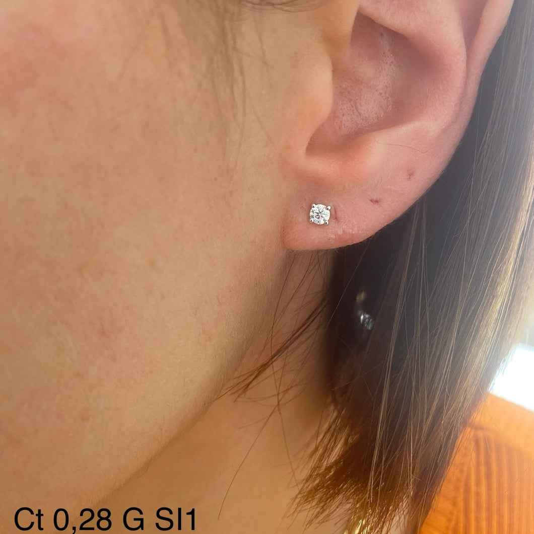 ORECCHINI PUNTO LUCE IN DIAMANTI
