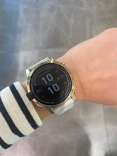 Carica l&#39;immagine nel visualizzatore di Gallery, GARMIN fēnix® 7S Pro
