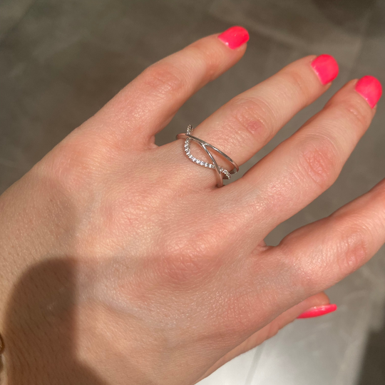 ANELLO INTRECCIO DI ZIRCONI
