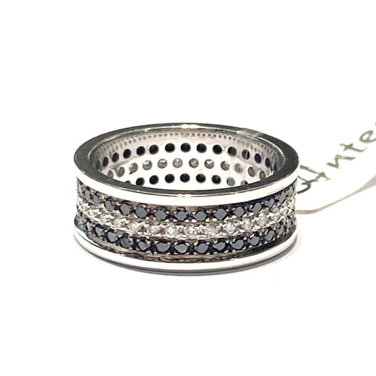 ANELLO CON DIAMANTI NERI E BIANCHI